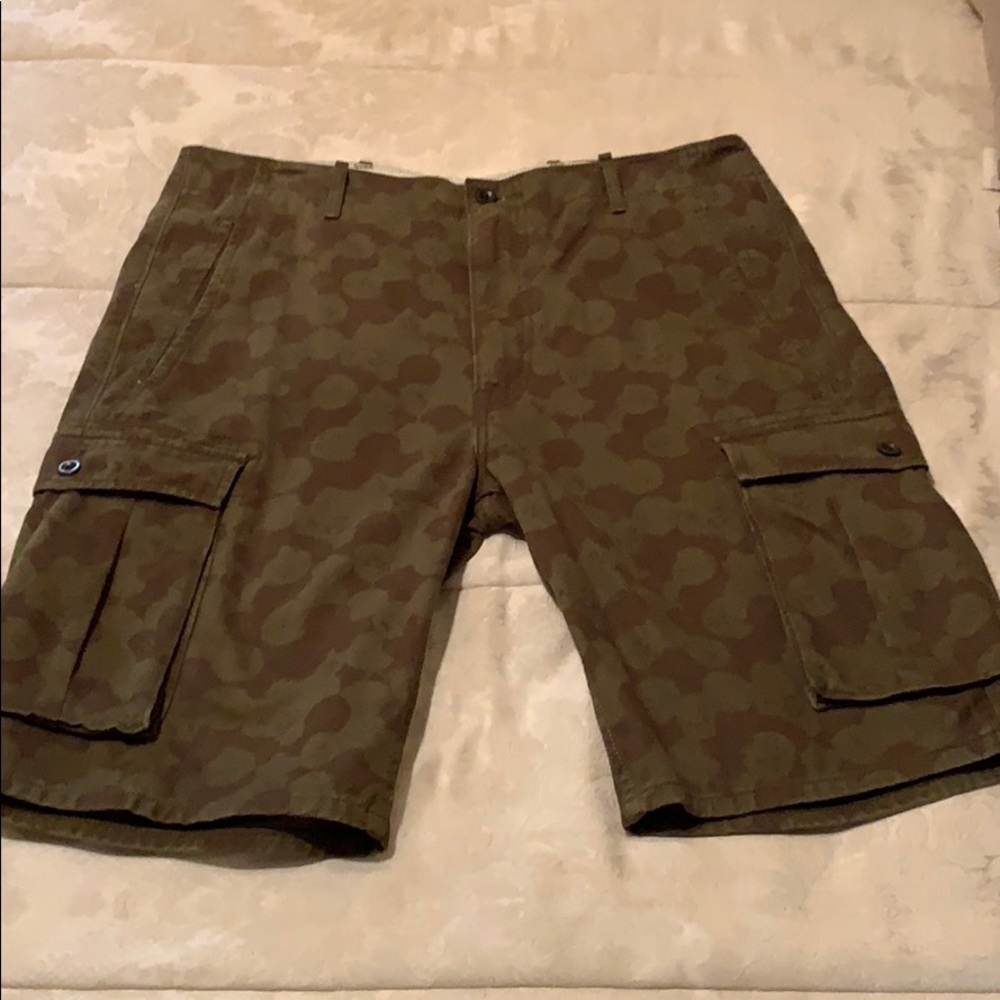 Levi’s cargo shorts